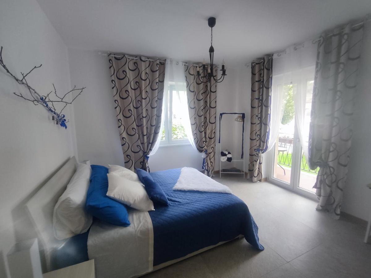 Tirano Express Luxury Apartments Ngoại thất bức ảnh