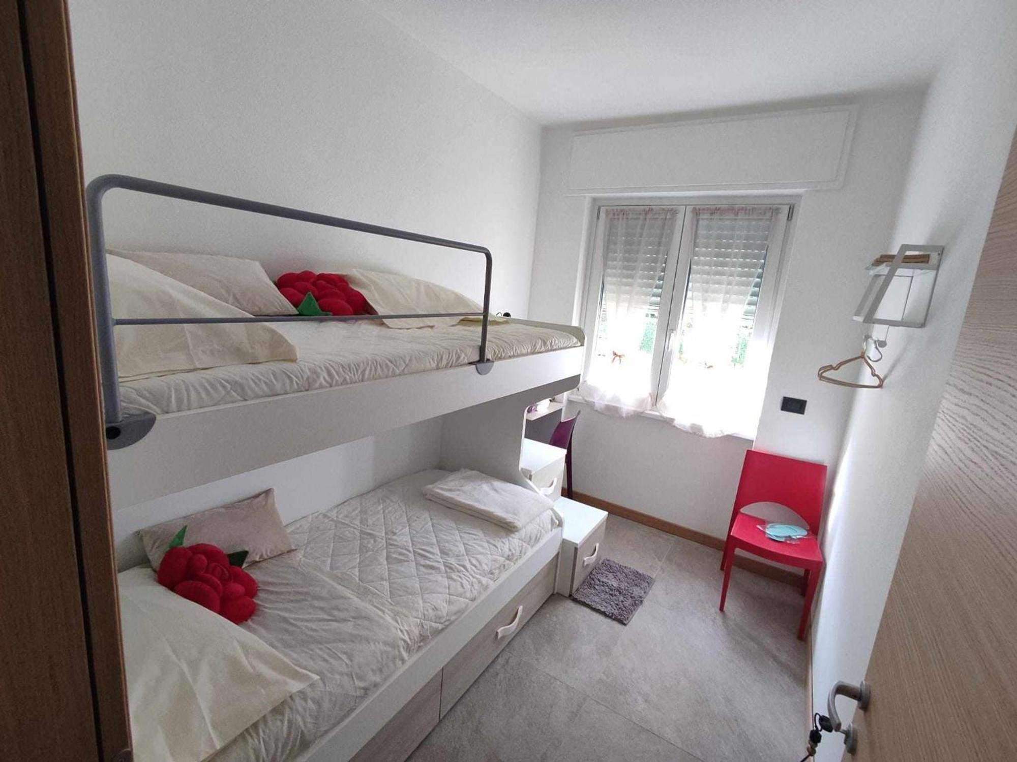 Tirano Express Luxury Apartments Ngoại thất bức ảnh