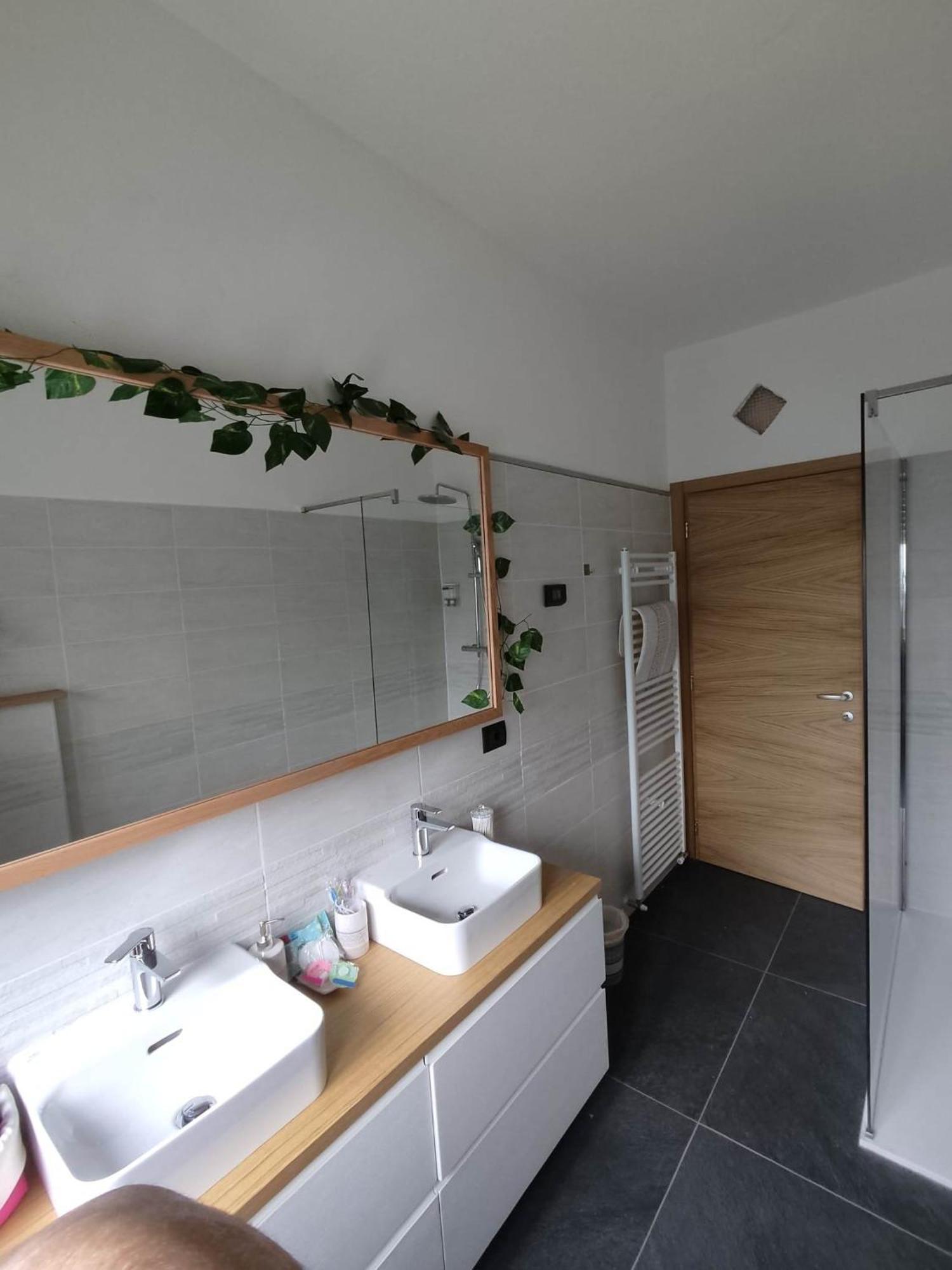 Tirano Express Luxury Apartments Ngoại thất bức ảnh